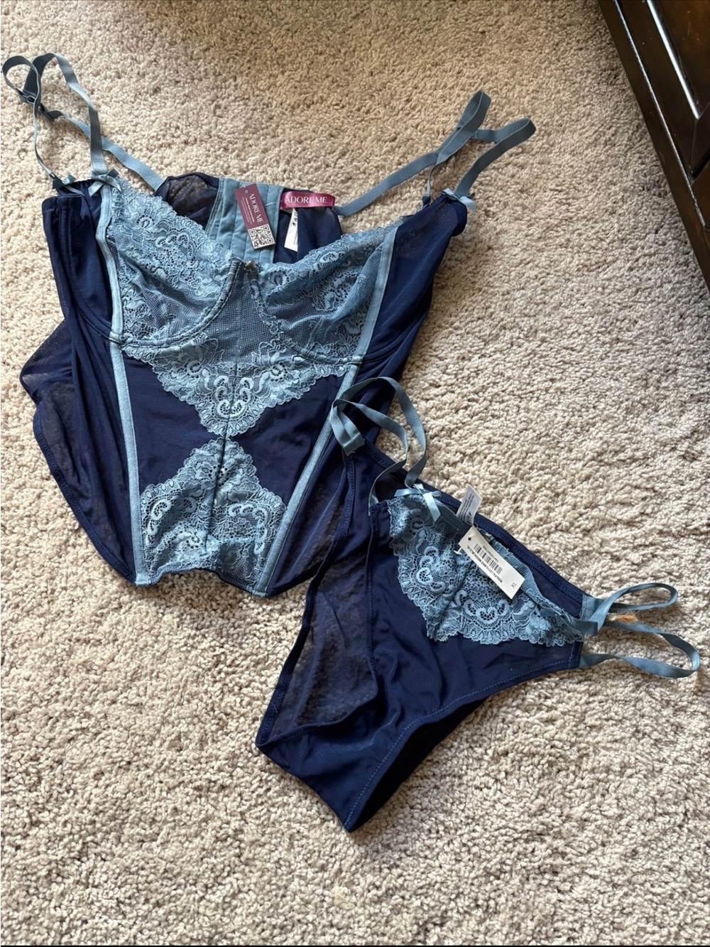NEW WITH TAGS Adore Me Navy and Light Blue Lace Bustier Set